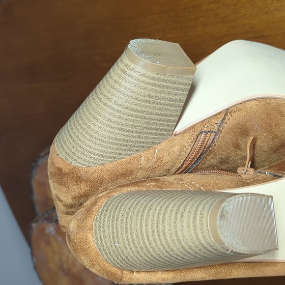 LAST CHANCE-Faux Suede Heeled Booties, size 10 - Picture 11 of 14
